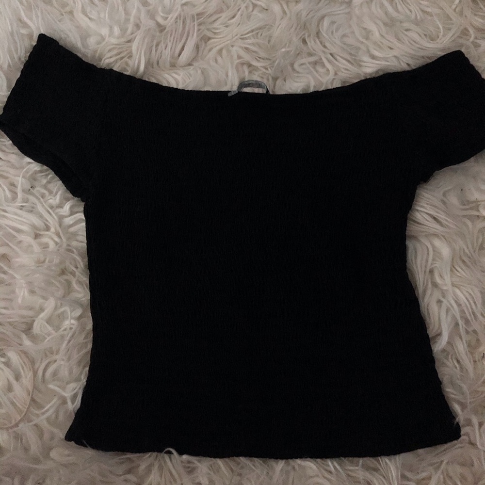 Off the shoulder Brandy Melville top